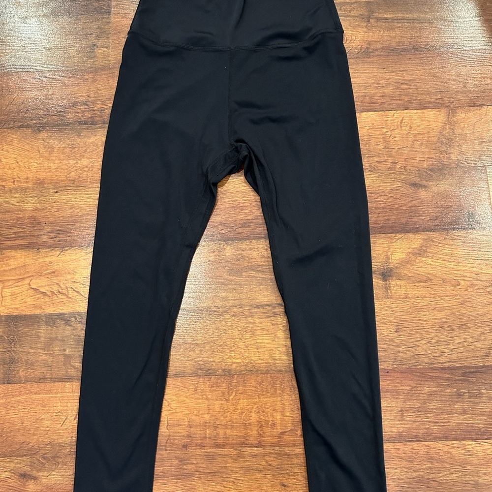 Lululemon Women’s Black Leggings Size 6 High Rise Yoga